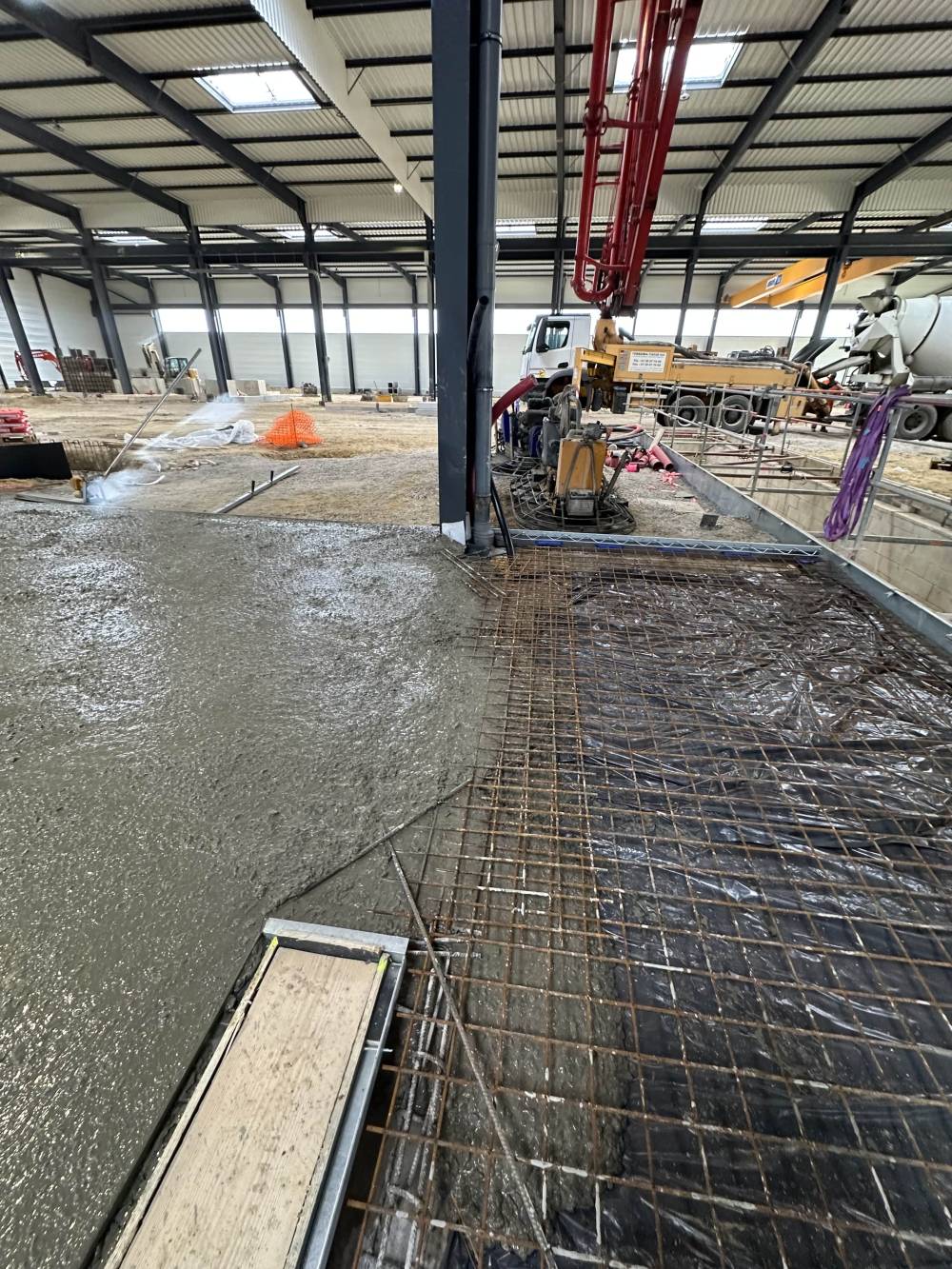 coulage d'une dalle de béton industrielle