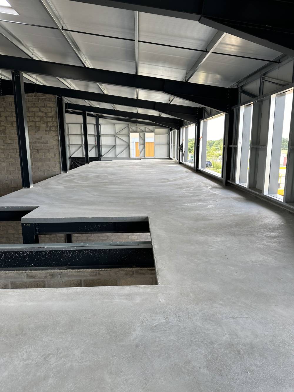 intérieur d'un bâtiment industriel